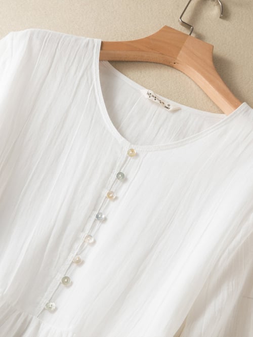 גינת | שמלת רטרו חלקה עם צווארון V ושרוולים בינוניים